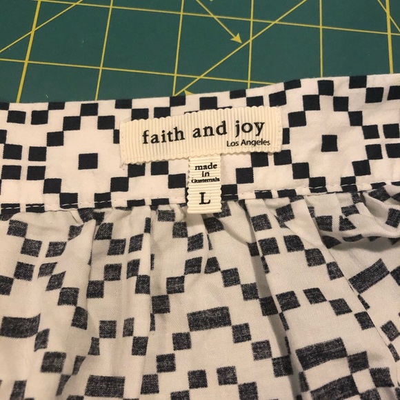 2/$10 Cotton navy & blue full skirt - Picture 5 of 6